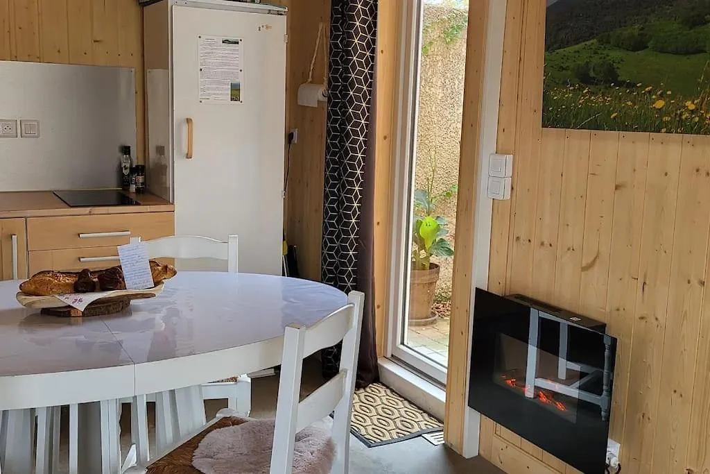 Chalet Zen Avec Son Jacuzzi Et Jardin Villa Pont-du-Chateau 0*,