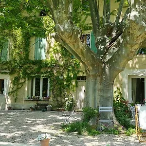 https://mas-de-karlotte-pernes-les-fontaines.fr-provencehotel.com